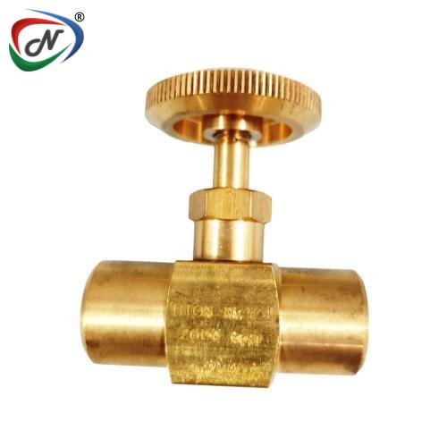 041026-04 FEMALE NEEDLE VALVES 1/4 NSSP003521